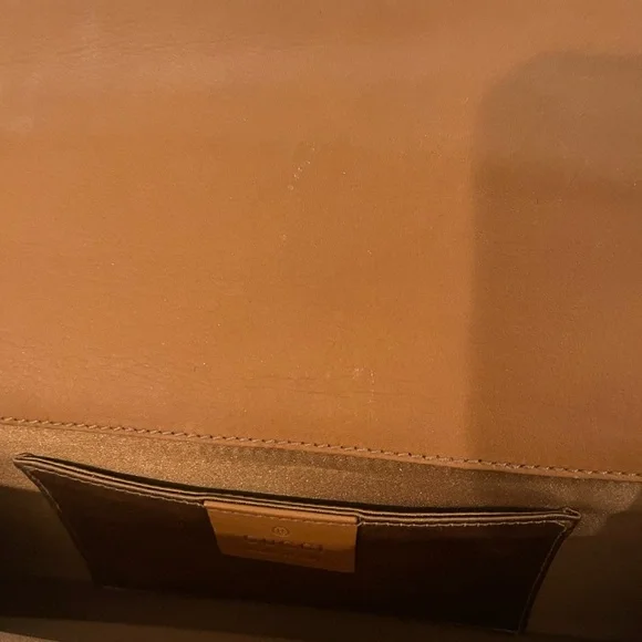 Gucci Tan Leather Clutch - Picture 4 of 7